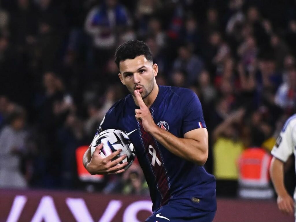 Les Parisiens arrachent le nul en fin de partie face à une belle équipe strasbourgeoise